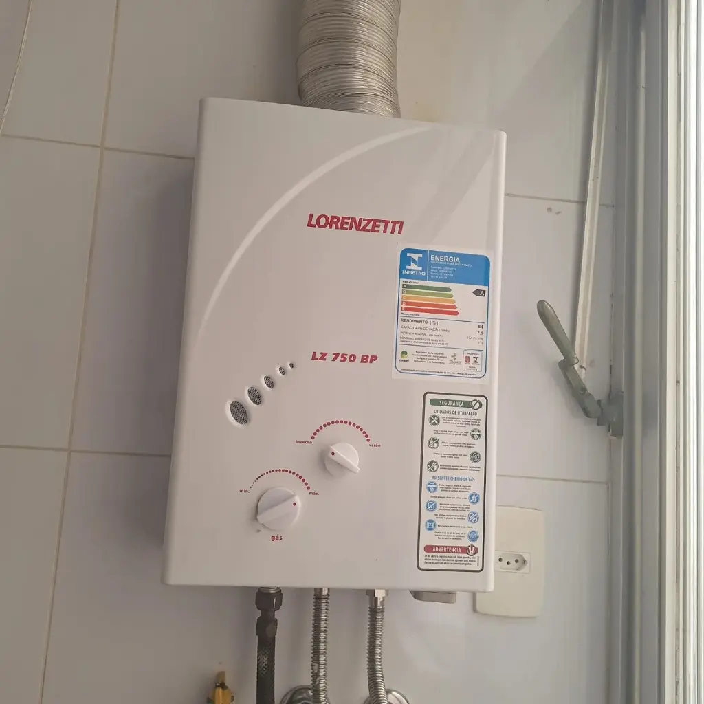 Aquecedor Lorenzetti restaurado e instalado com norma ABNT